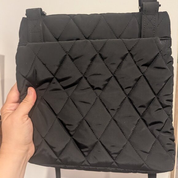 Vera Bradley- Black Ultra Light Hipster Purse with Shoulder Strap-Never Used - Picture 3 of 7